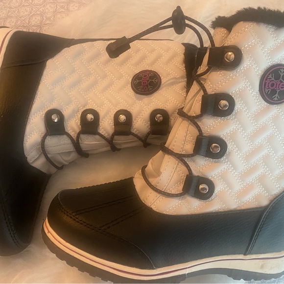 Girls Tote boots size 3 - Picture 1 of 1